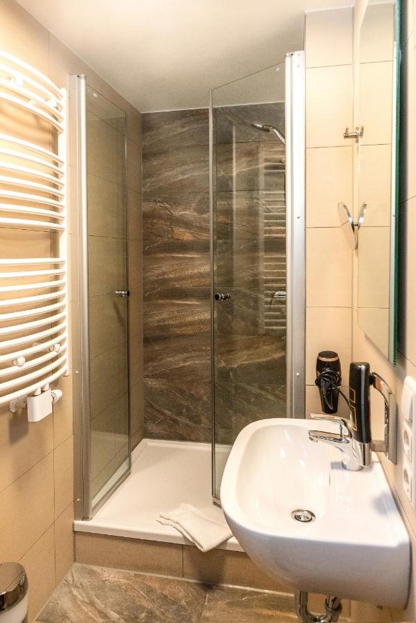 Donau-Hotel Sinzing 외부 사진